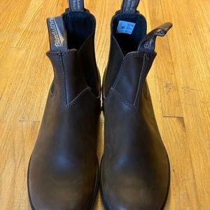 Lightly Used Blundstone Antique Brown Size 10.5; Worn Twice